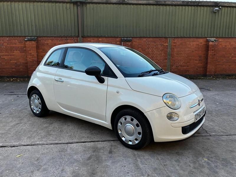 White Used 2010 Fiat 500 Pop Hatchback | £2,295 (Fair price) - Image 1/4