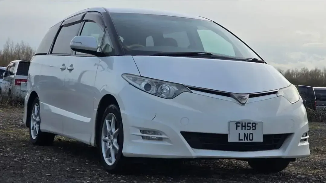 Used Toyota Estima 2019 White MPV