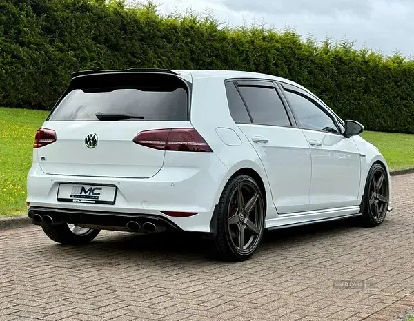 Used VW Golf VII R 2016 White Hatchback