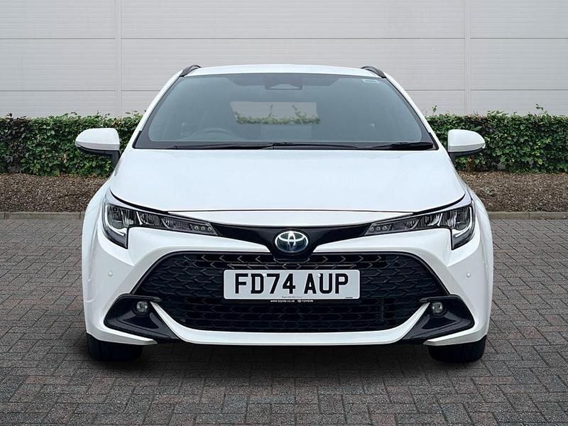 Used Toyota Corolla 2024 White Estate