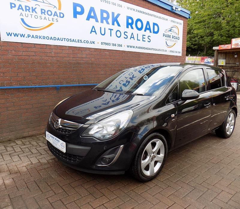Black Used 2014 Vauxhall Corsa Hatchback | £3,695 (Fair price) - Image 1/4