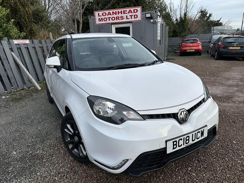 White Used 2018 MG MG3 Hatchback | £5,999 (Good price) - Image 1/4