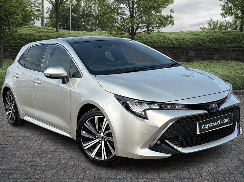 Silver Used 2022 Toyota Corolla Design Hatchback | £19,585 (Fair price) - Image 1/4