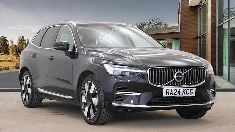 Used 2025 Volvo XC60 Ultra SUV | £45,990 (Fair price) - Image 1/4