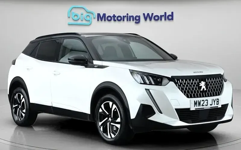 Used Peugeot 2008 GT 131 HP (96 kW) 2023 SUV