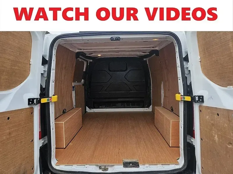 Used Ford Transit Custom 105 HP (77 kW) 2021 White Van