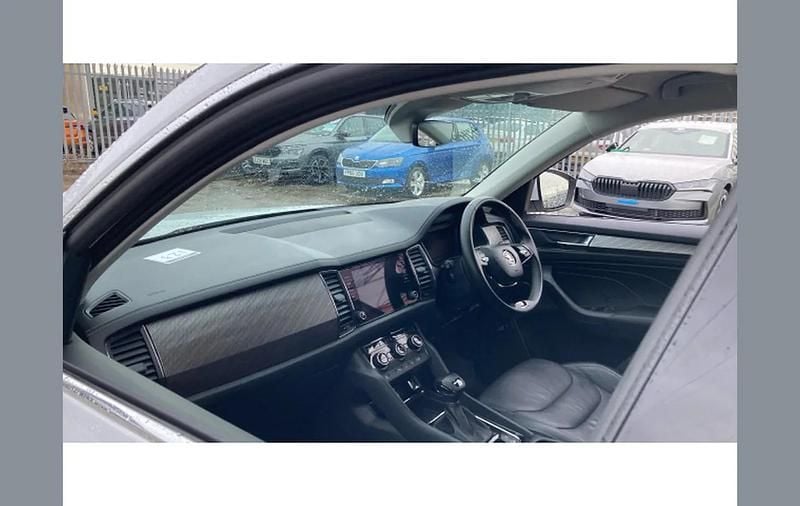 Used Skoda Kodiaq SE L Executive 150 HP (110 kW) 2024 White SUV