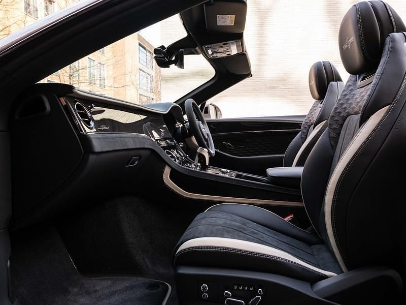 New Bentley Continental 2025 Dove grey Cabriolet