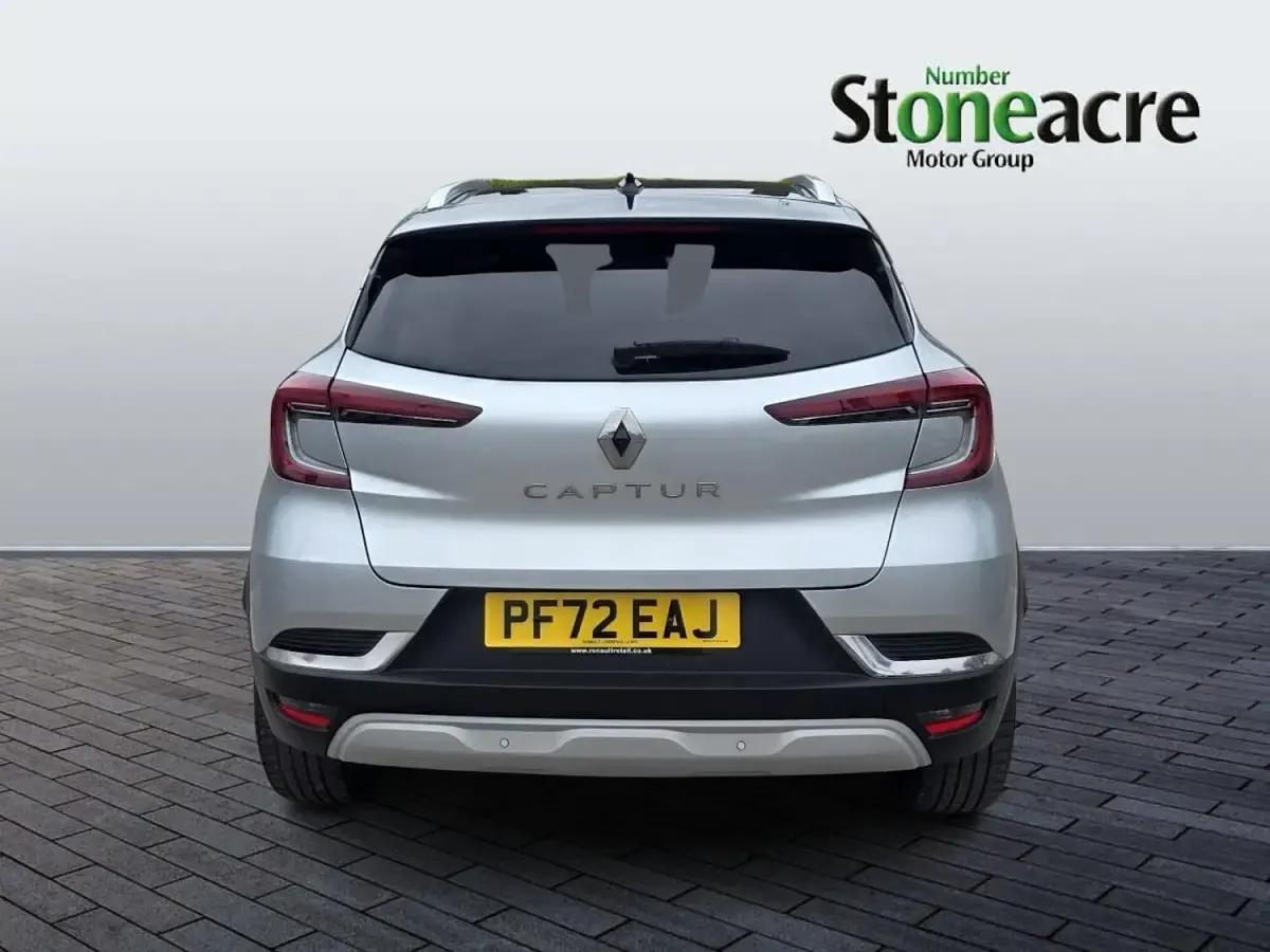 Usado Renault Captur Techno 91 HP (66 kW) 2023 Cinzento SUV