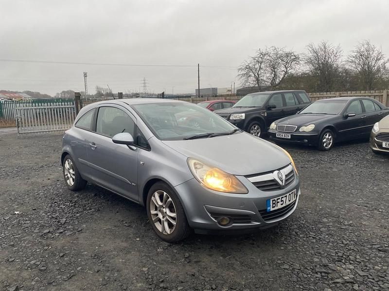 Used Vauxhall Corsa 79 HP (58 kW) 2007 Silver Hatchback