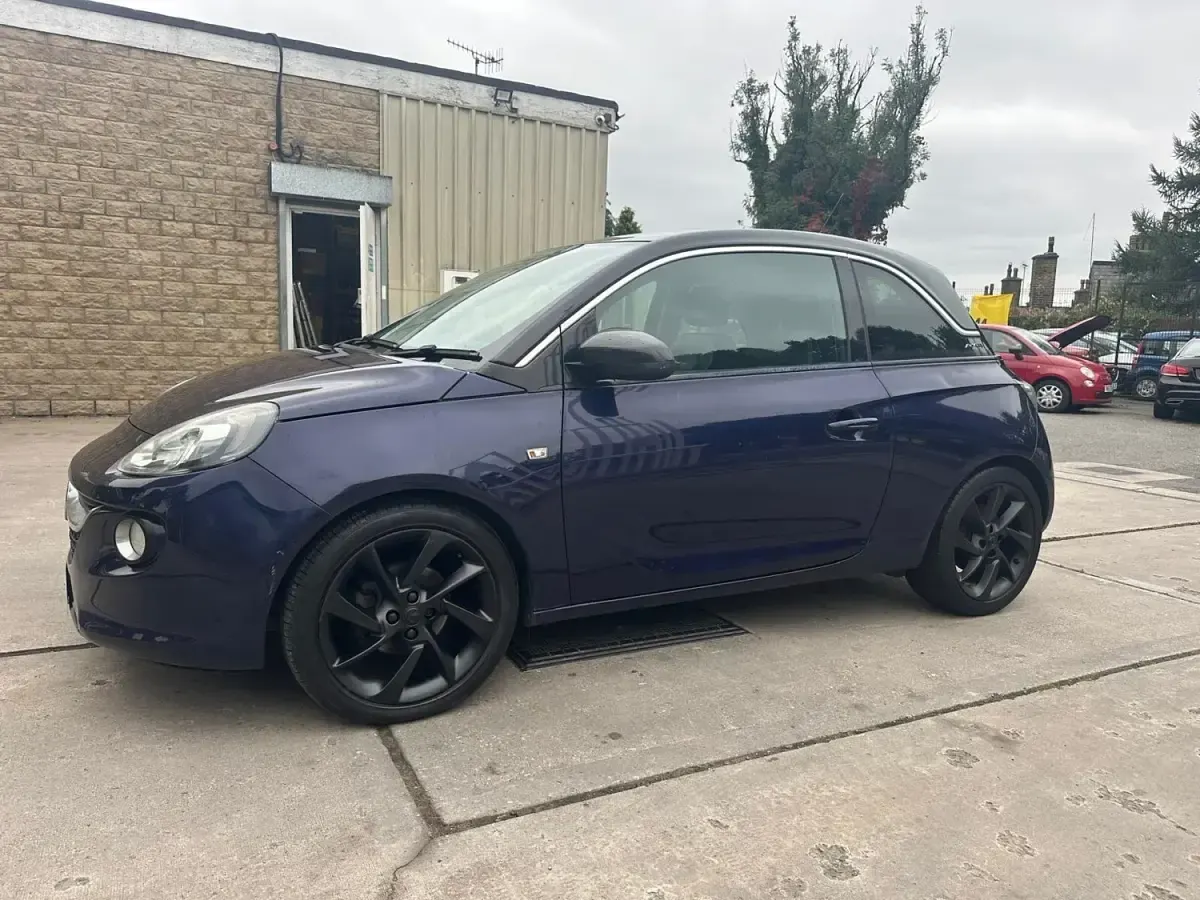 Usado Vauxhall Adam Slam 100 CV (73 kW) 2014 Azul Utilitario