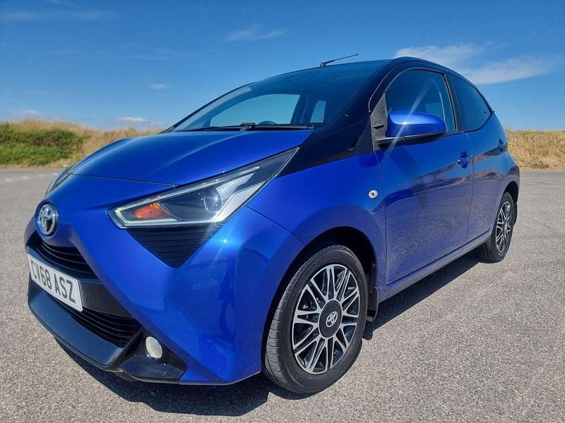 Used Toyota Aygo X-clusiv 2018 Blue Hatchback