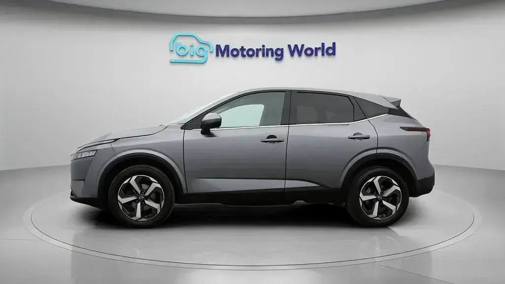 Used Nissan Qashqai N-Connecta 158 HP (116 kW) 2022 Grey SUV