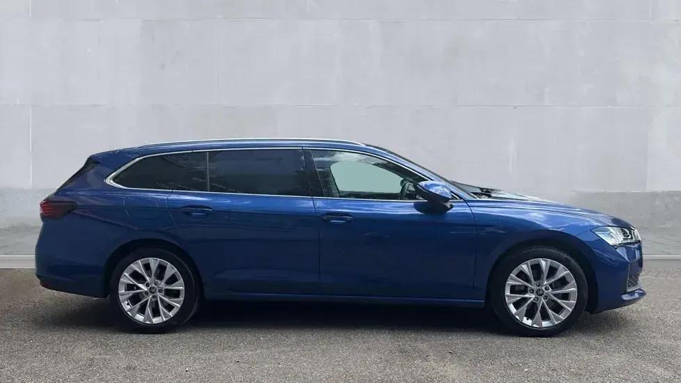 Used Skoda Superb SE L 150 HP (110 kW) 2026 Cobalt blue