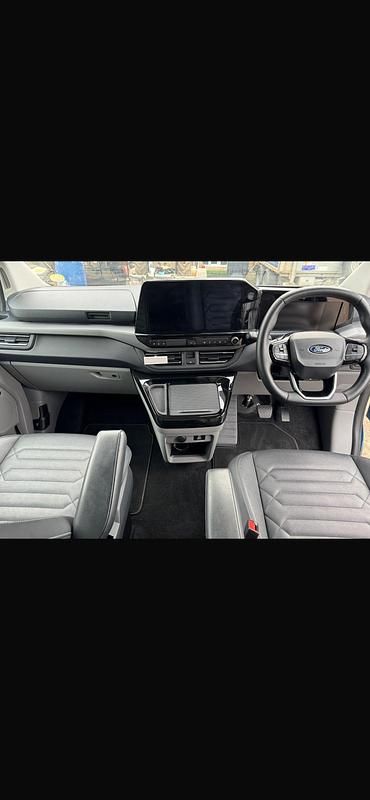 Used Ford Tourneo Titanium X 170 HP (125 kW) 2024 Blue MPV