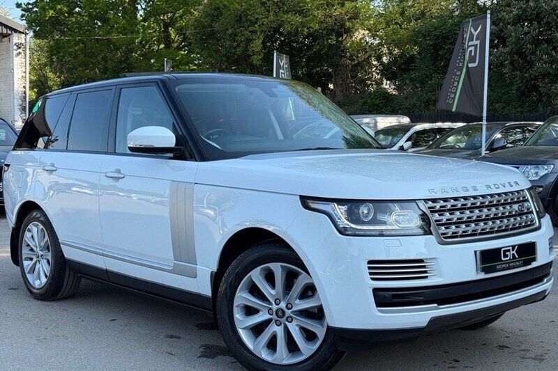 White Used 2014 Land Rover Range Rover Vogue SE SUV | £19,995 (Fair price) - Image 1/1