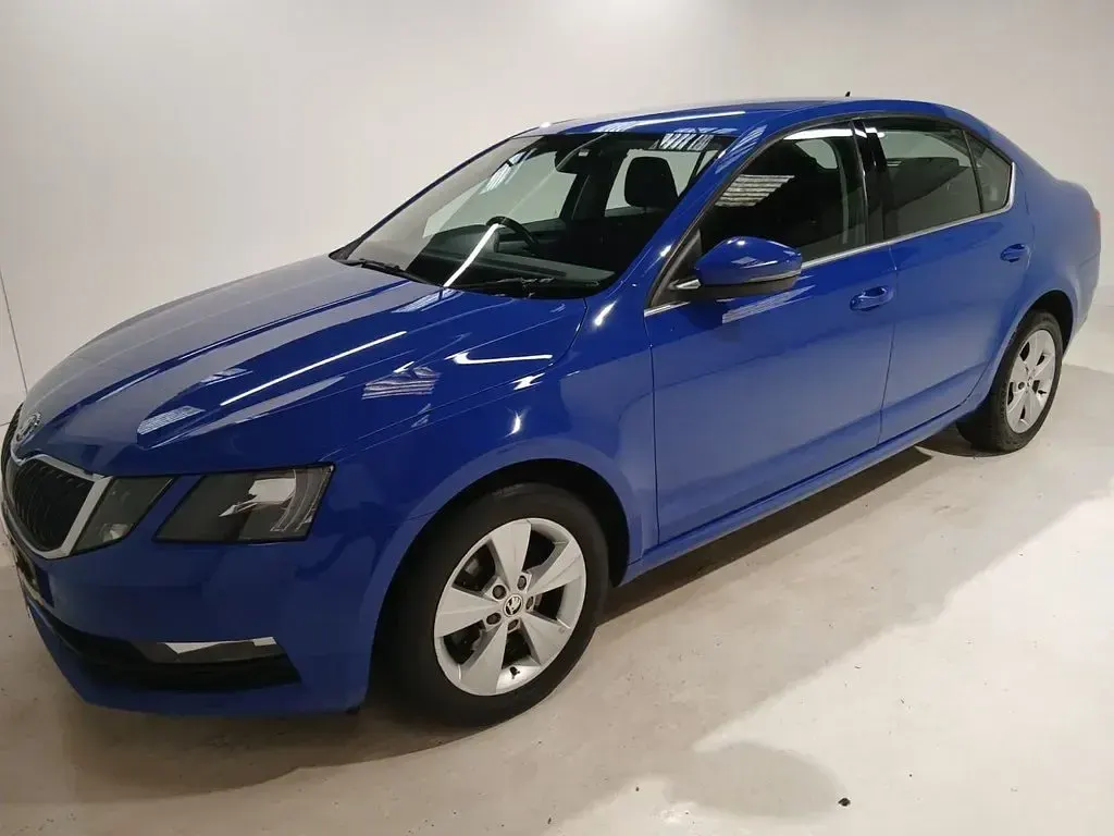 Used Skoda Octavia SE Technology 115 HP (84 kW) 2019 Blue Hatchback