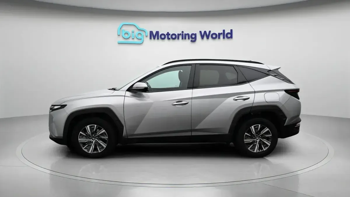 Begagnad Hyundai Tucson SE 150 HK (110 kW) 2024 Silver SUV