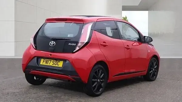 Used Toyota Aygo x-style 2017 Red Hatchback
