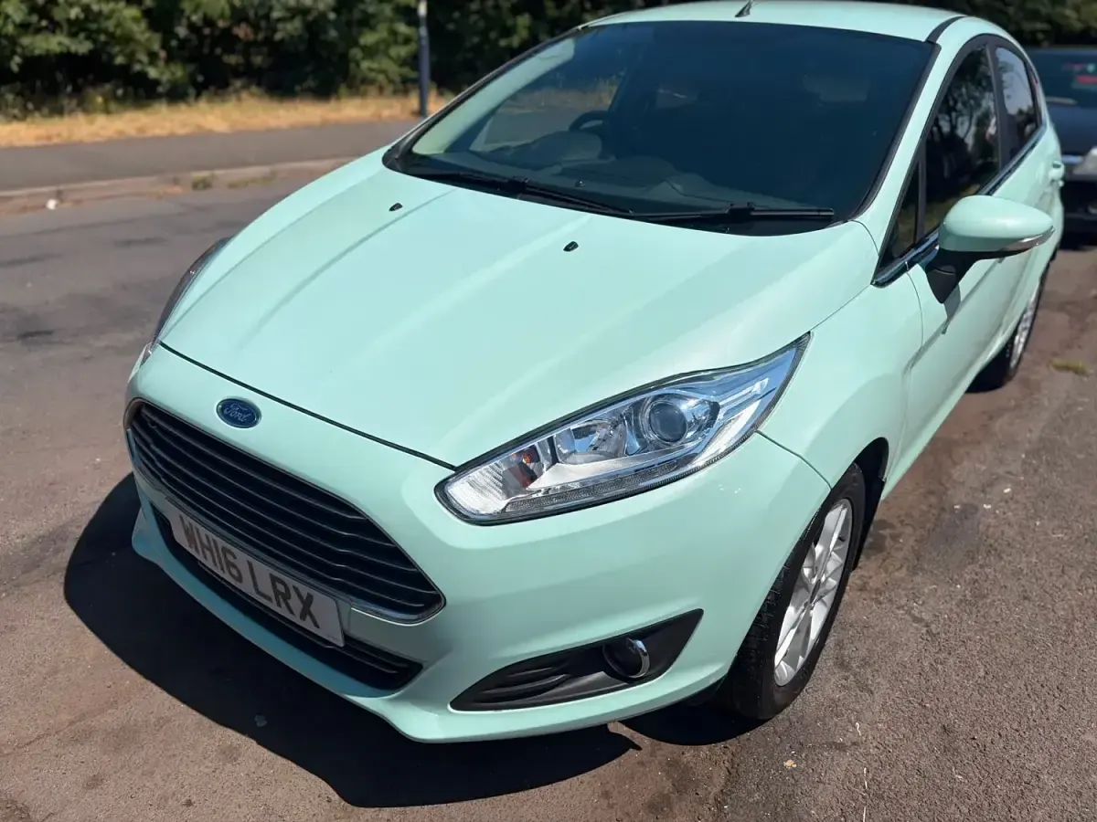 Used Ford Fiesta Zetec 2016 Green Hatchback