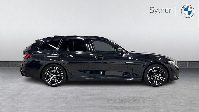 Begagnad BMW 320 M Sport 181 HK (133 kW) 2023 Svart Kombi