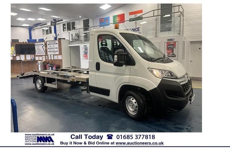 White Used 2019 Citroën Relay Van | £11,440 (A bit pricey) - Image 1/4