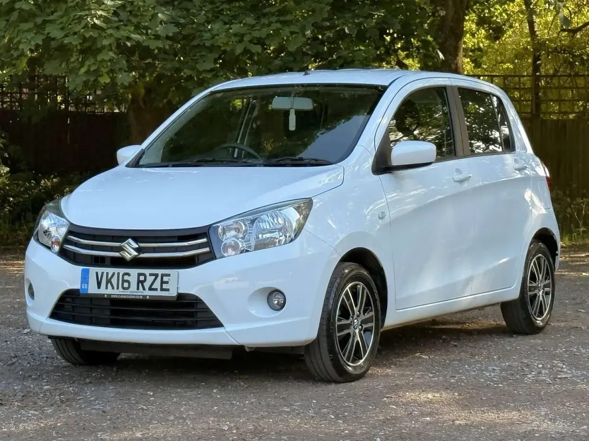 Used Suzuki Celerio SZ4 68 HP (50 kW) 2016 White Hatchback