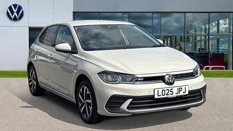 Grey New 2025 VW Polo Match Hatchback | £20,870 (Good price) - Image 1/4