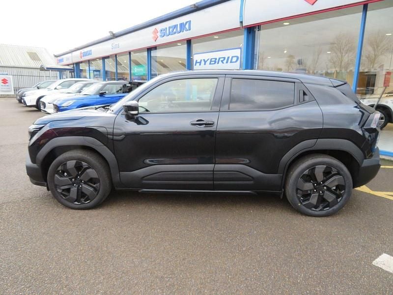 Second-hand Suzuki Vitara 127 kW (174 CP) 2025 Negru SUV