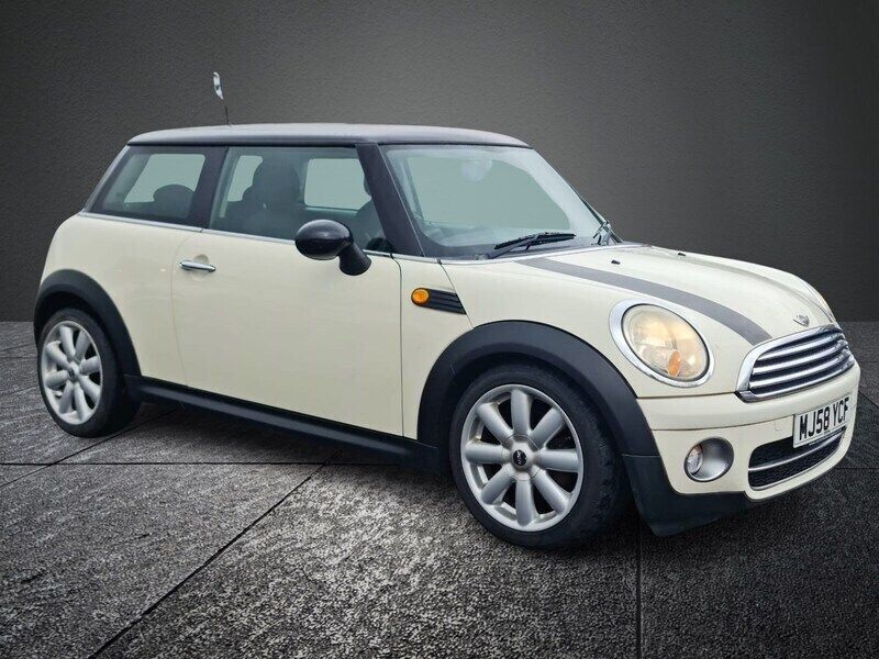White Used 2009 Mini Cooper D Hatch Hatchback | £1,990 (Fair price) - Image 1/4