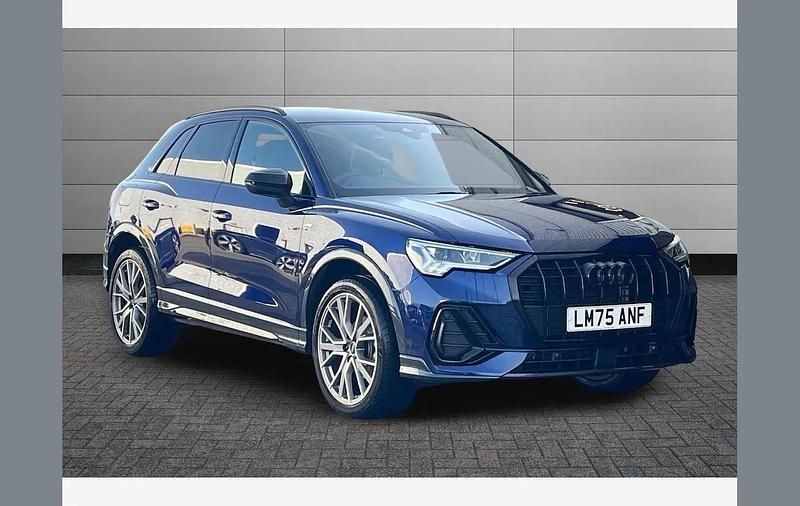 Used Audi Q3 Black Edition 150 HP (110 kW) 2025 Navarra blue SUV