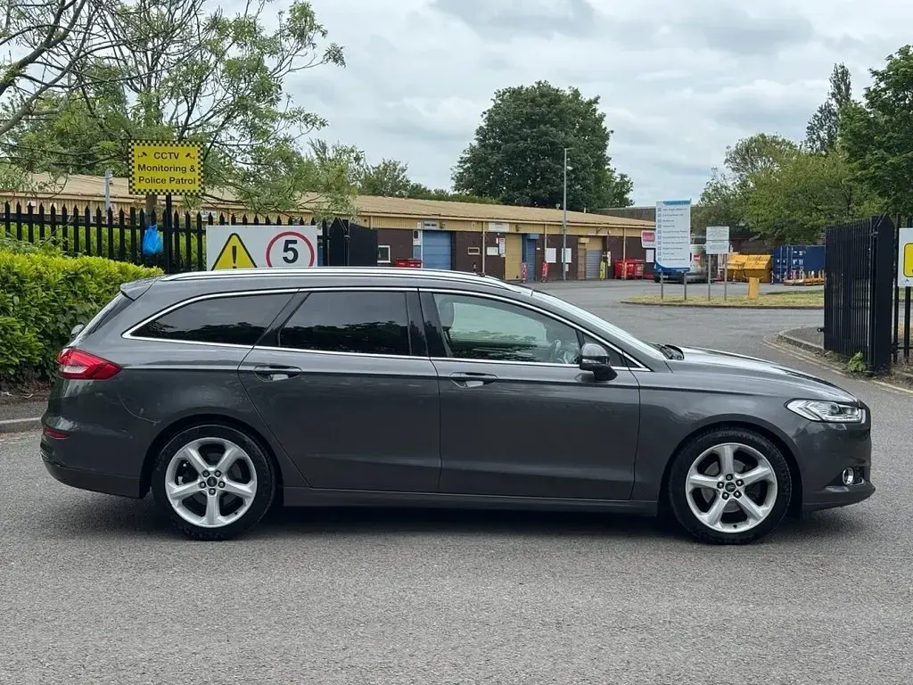 Used Ford Mondeo Titanium 165 HP (121 kW) 2018 Grey Estate