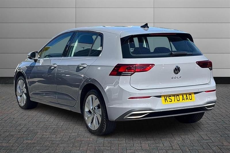 Second-hand VW Golf VII Style 150 CP (110 kW) 2020 Gri Hatchback