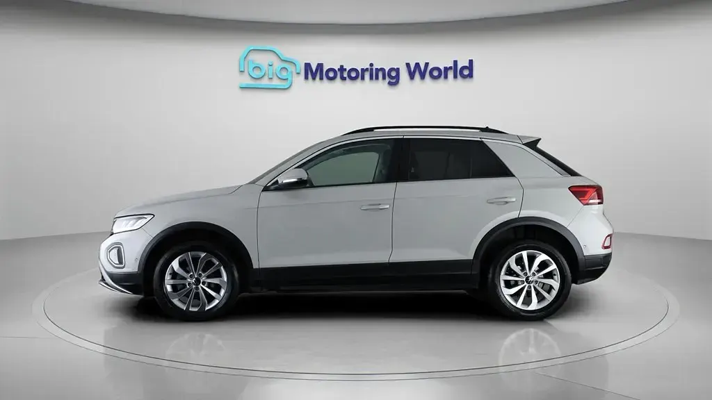 Usado VW T-Roc Match 115 HP (84 kW) 2025 Cinzento SUV