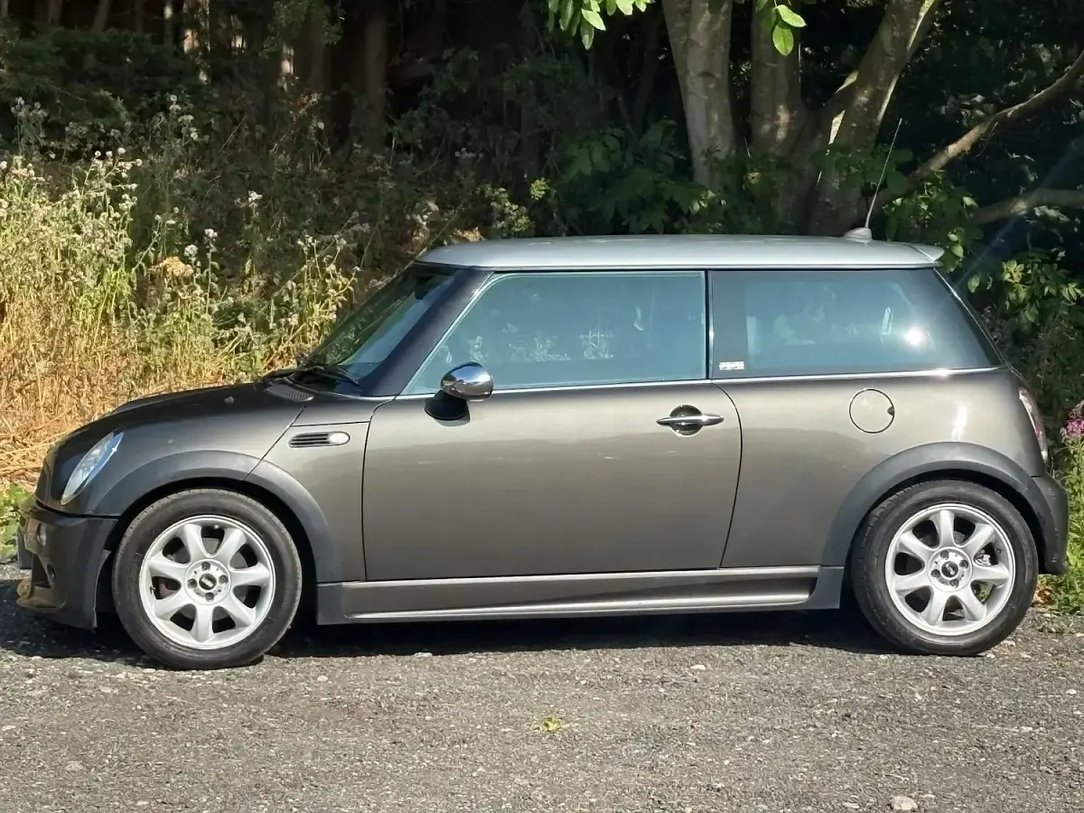 Used Mini Cooper Hatch 116 HP (85 kW) 2006 Grey Hatchback