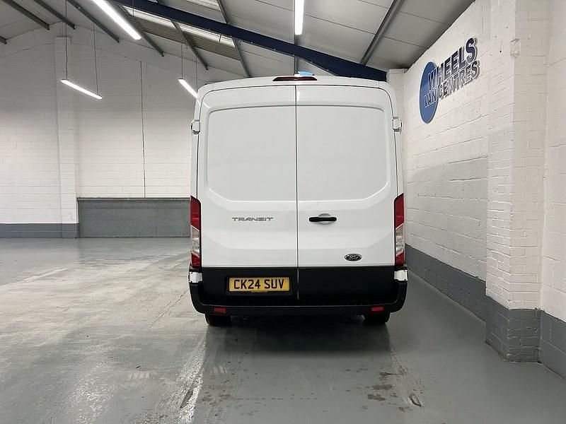 Used Ford Transit Trend 2024 Frozen white (solid paint) Estate