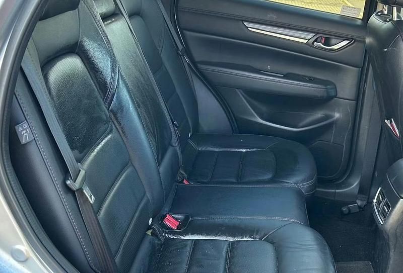 Second-hand Mazda CX-5 Inclusive 165 CP (121 kW) 2020 Argintiu SUV