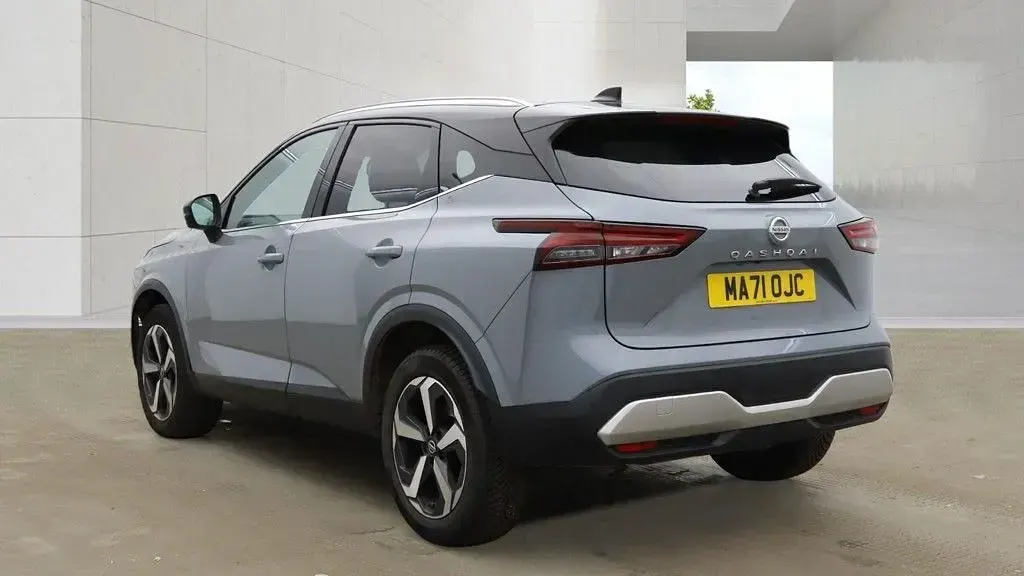 Used Nissan Qashqai S 140 HP (102 kW) 2021 Grey SUV