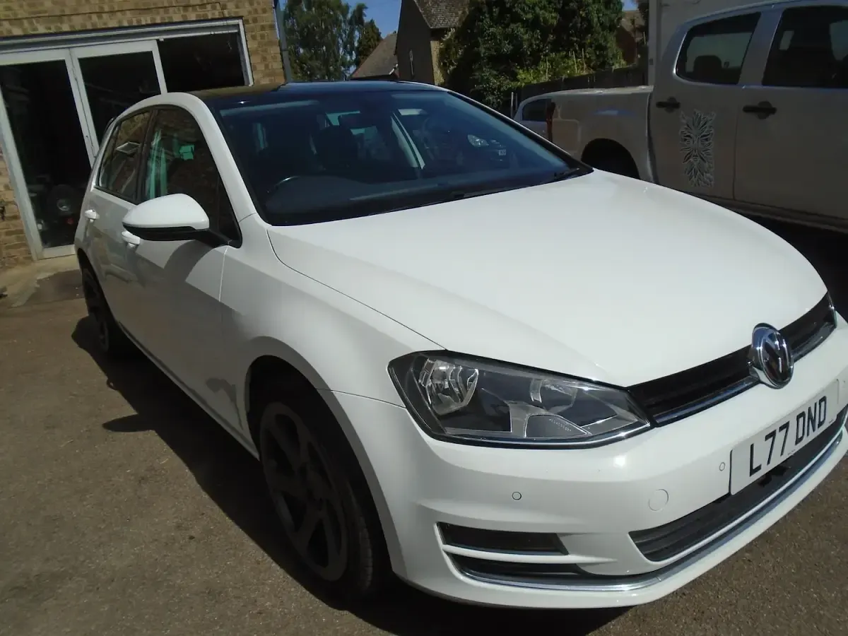Used VW Golf VII GT 2017 White Hatchback