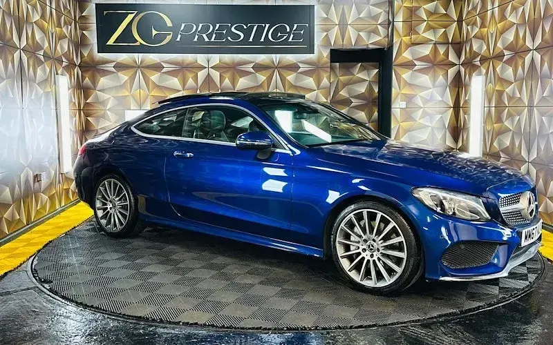 Used Mercedes C250 AMG Line Premium Plus 204 HP (150 kW) 2018 Coupe