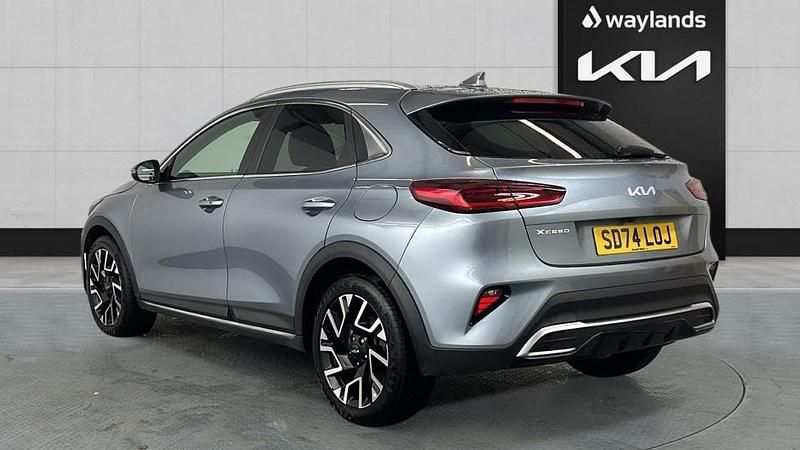 Used Kia XCeed 2024 Silver SUV
