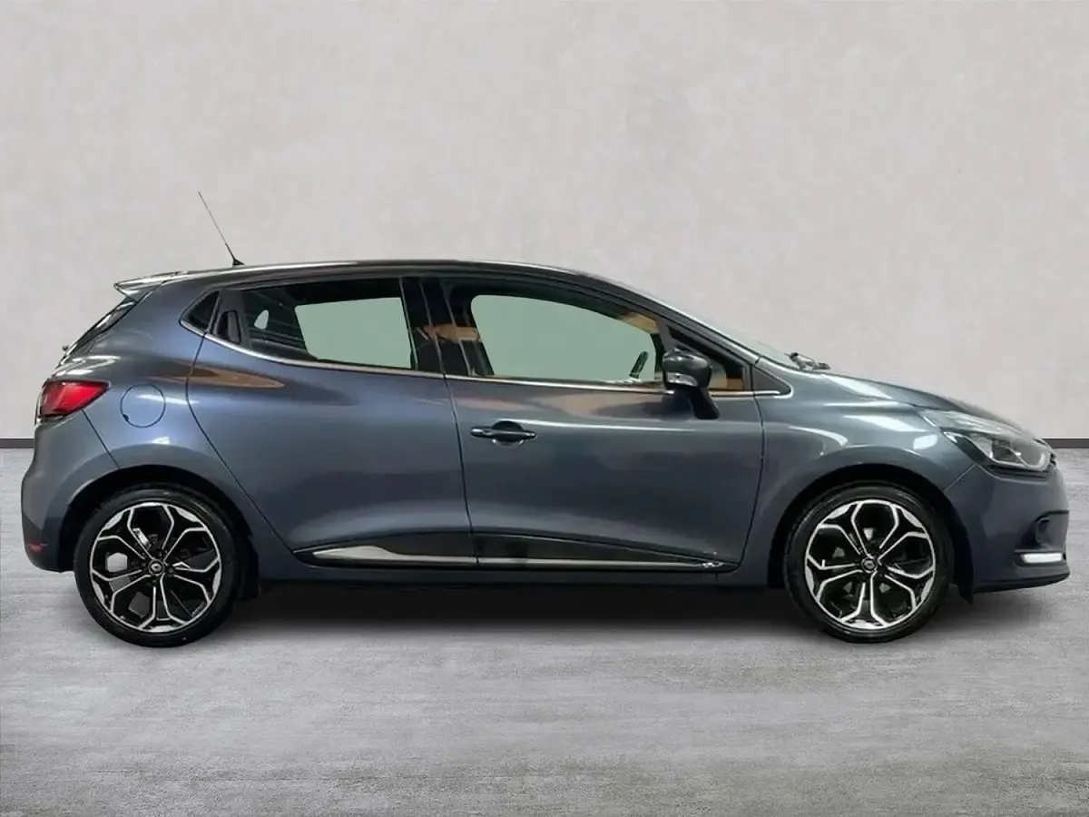 Used Renault Clio Iconic 2018 Grey Hatchback