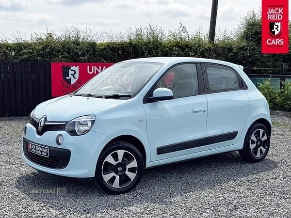 Blue Used 2018 Renault Twingo Play Hatchback | £6,750 (Expensive) - Image 1/4