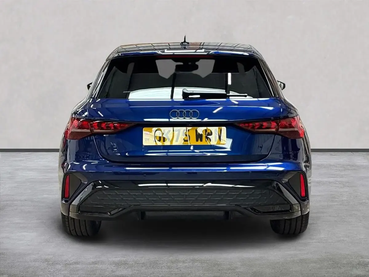 Used Audi A3 Sportback Black Edition 150 HP (110 kW) 2025 Blue Hatchback
