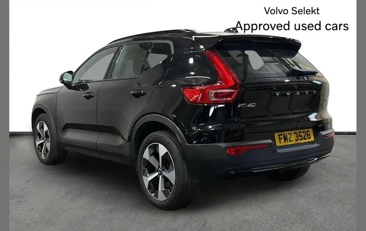 Used Volvo XC40 Plus 161 HP (118 kW) 2024 Black SUV