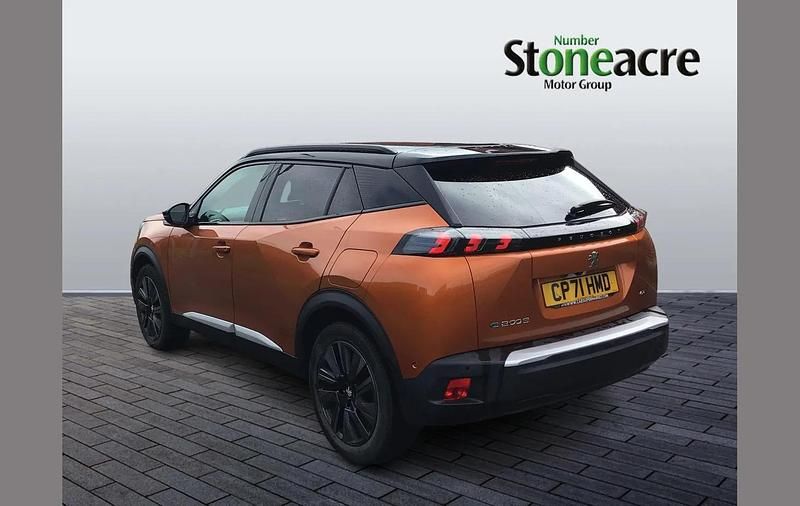 Used Peugeot e-2008 Premium 100 kW (136 HP) 2022 Orange SUV
