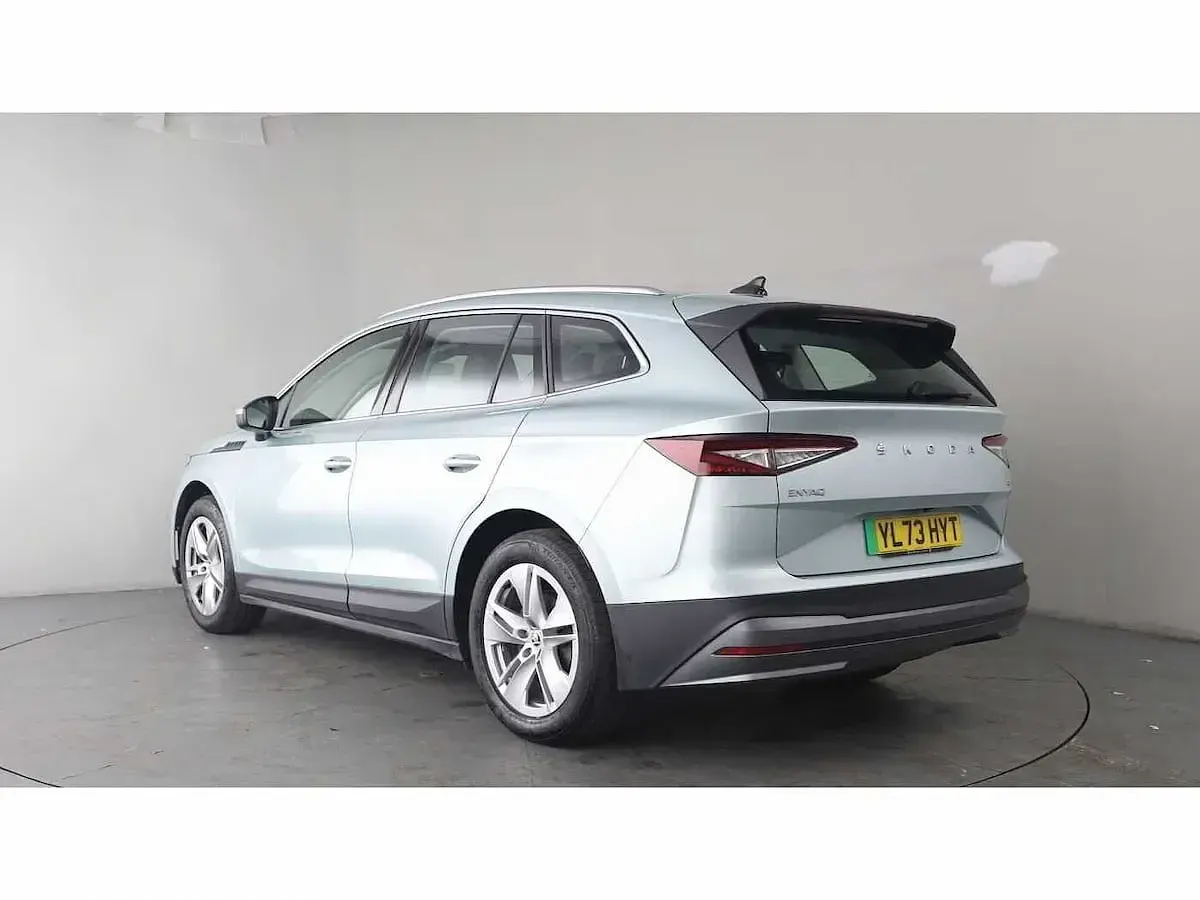 Used Skoda Enyaq iV 154 kW (210 HP) 2024 Arctic silver metallic SUV