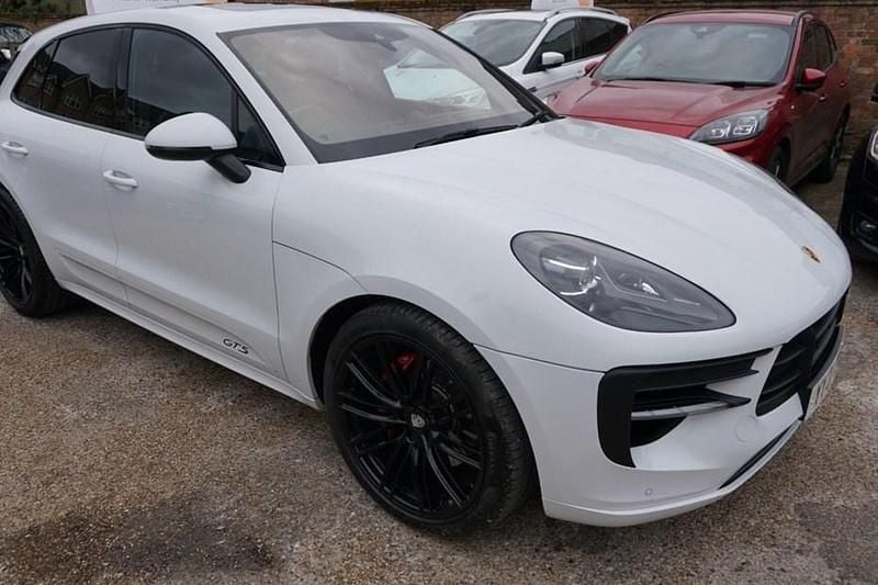 Used 2021 Porsche Macan SUV | £51,000 (A bit pricey) - Image 1/1