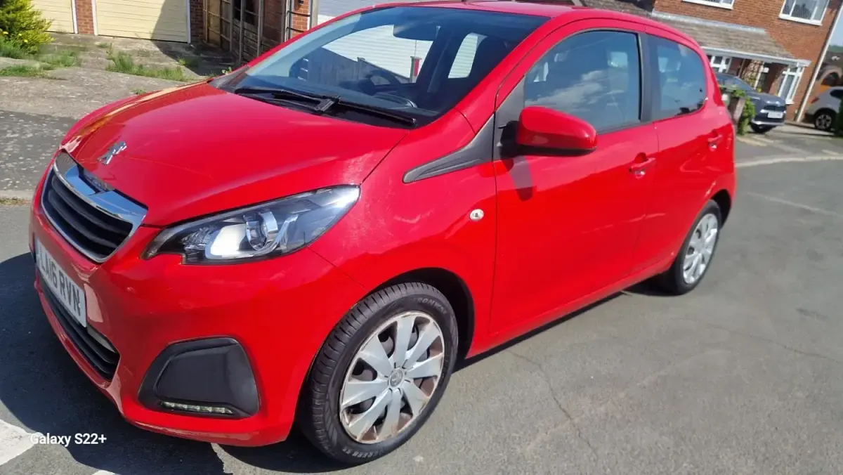 Second-hand Peugeot 108 Active 2016 Roșu Hatchback