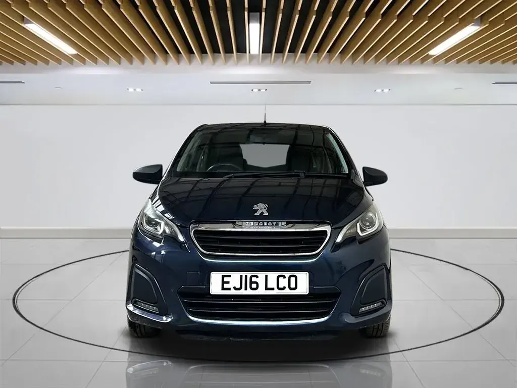 Used Peugeot 108 Active 68 HP (50 kW) 2016 Blue Hatchback